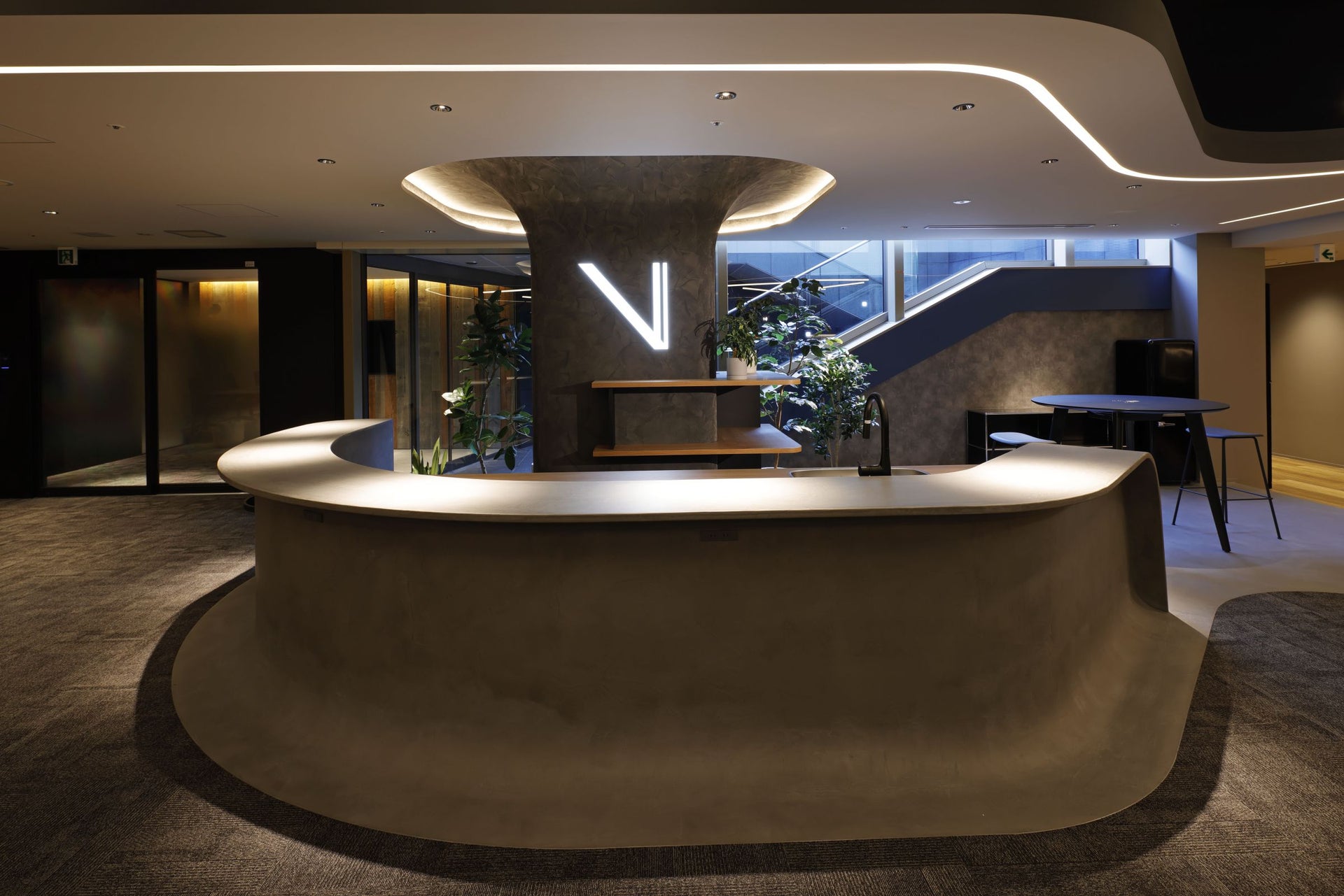 株式会社THE SEVEN B1Fオフィス2